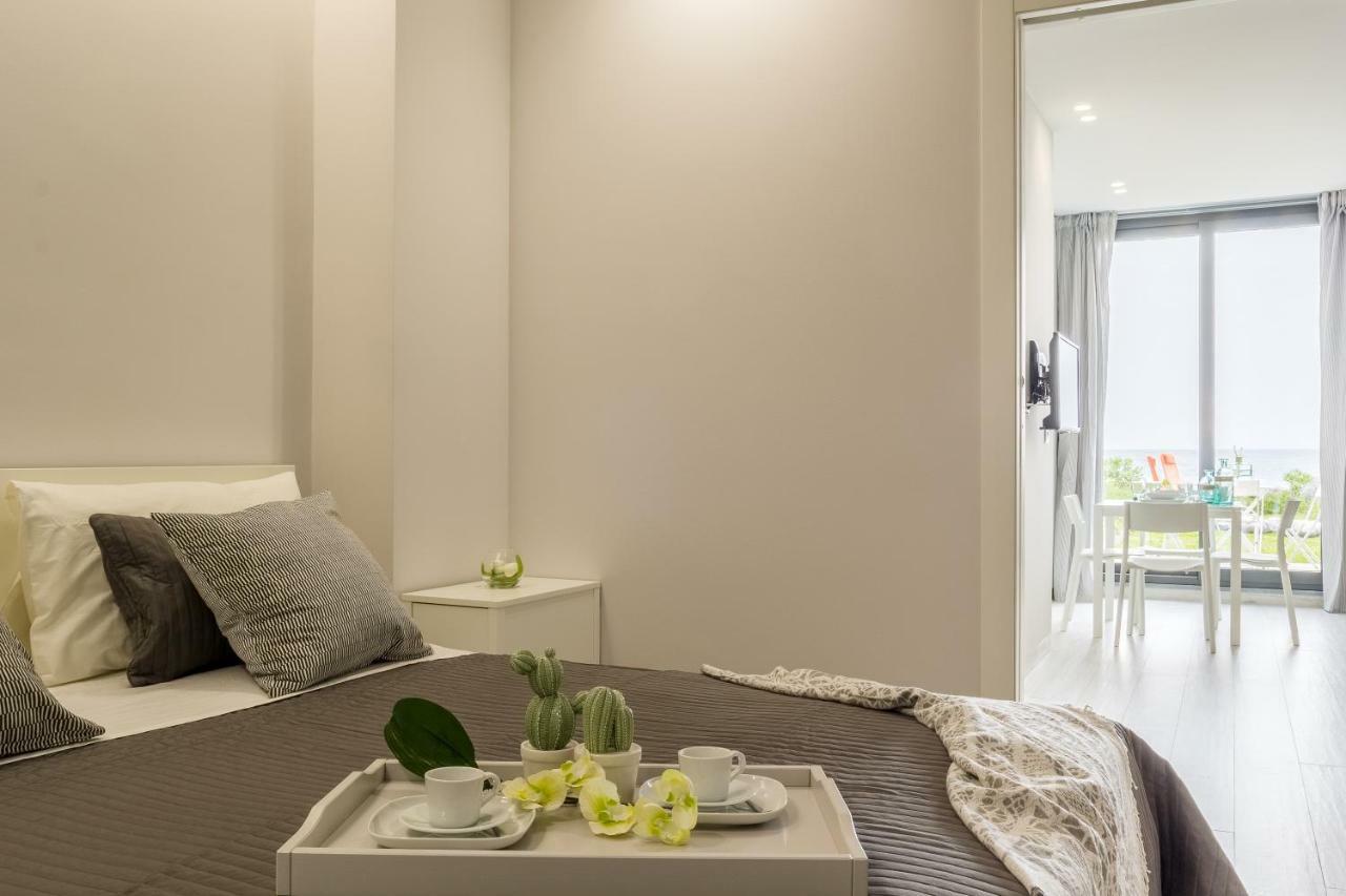 Les Suites - Apartments Riposto Exterior foto
